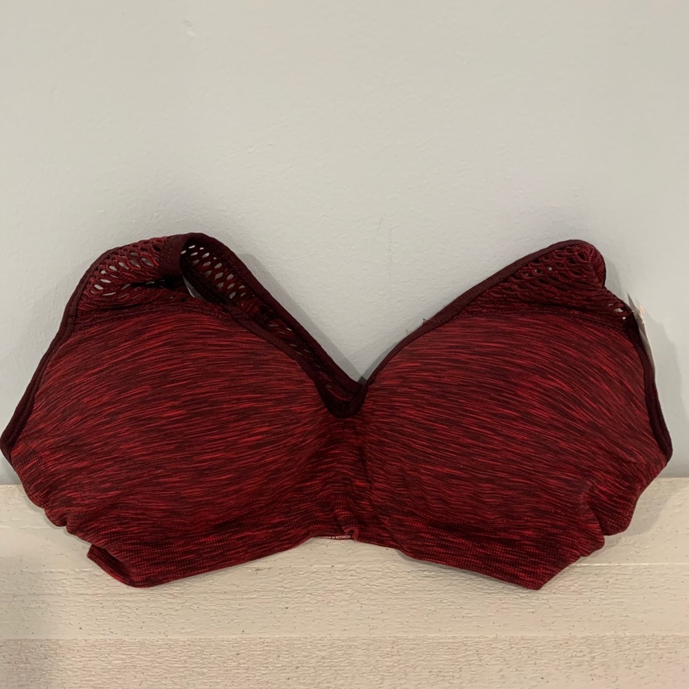 Brand new with tags Victoria’s Secrets Sports Bra.